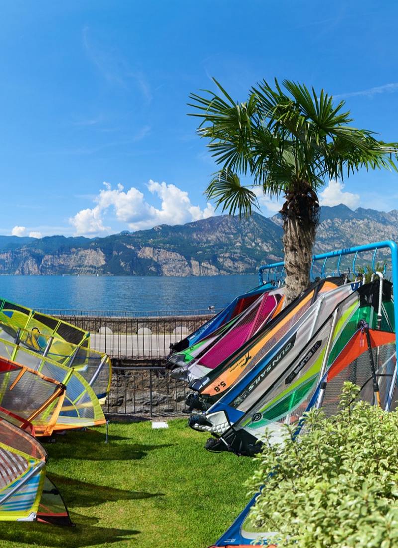 Camping Tonini di Tonini Claudio | Camping Tonini in Malcesine, direkt am Seeufer - Camping am Gardasee, zwischen Entspannung und Spaß