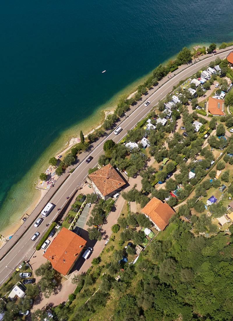 Camping Tonini di Tonini Claudio | Camping Tonini in Malcesine, direkt am Seeufer - Camping am Gardasee, zwischen Entspannung und Spaß